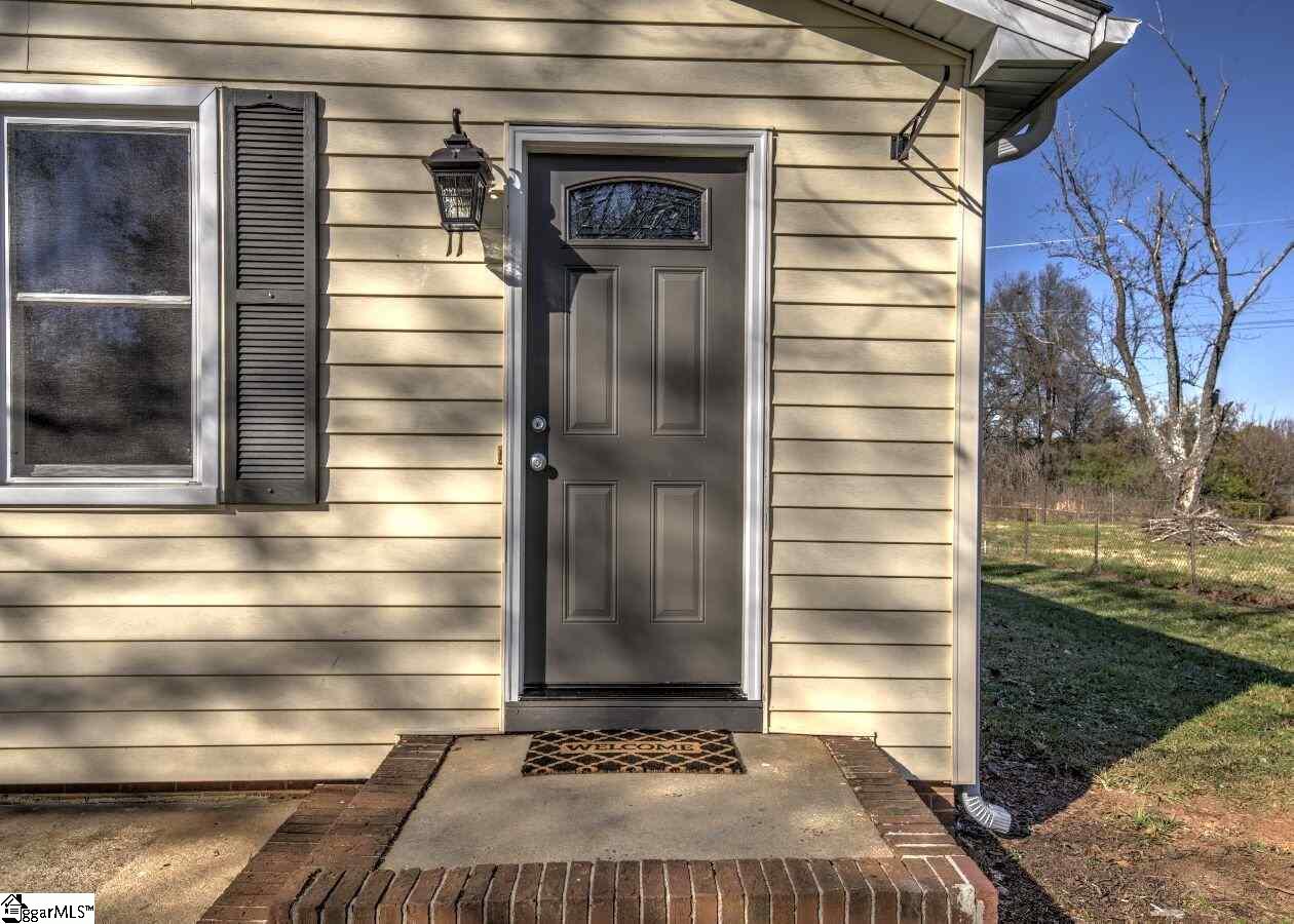 11 Melrose Road Greenville, SC 29605 - Photo 3 of 26 Gallery Image 3
