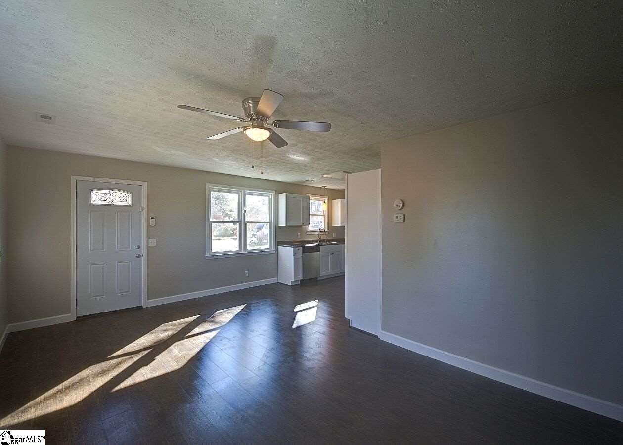 11 Melrose Road Greenville, SC 29605 - Photo 6 of 26 Gallery Image 6
