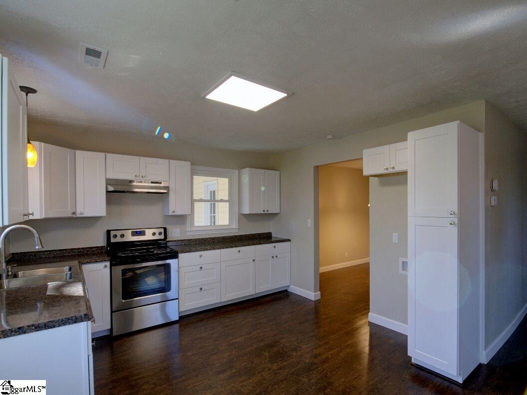 11 Melrose Road Greenville, SC 29605 - Photo 8 of 26 Gallery Image 8