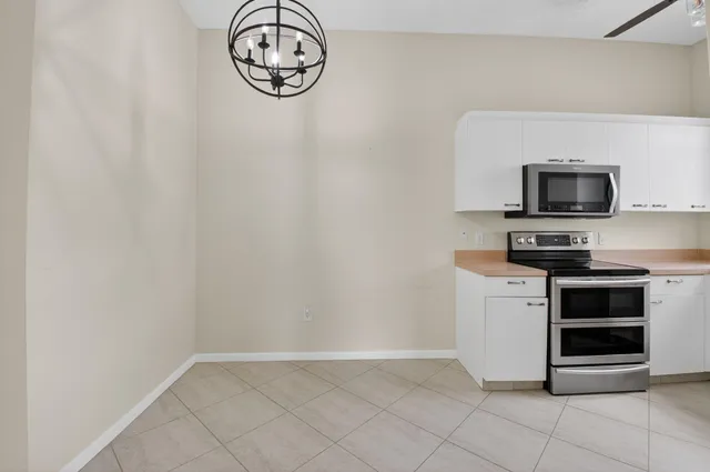 $2,500 | 5136 Floria Drive, Unit N, Boynton Beach, FL 33437