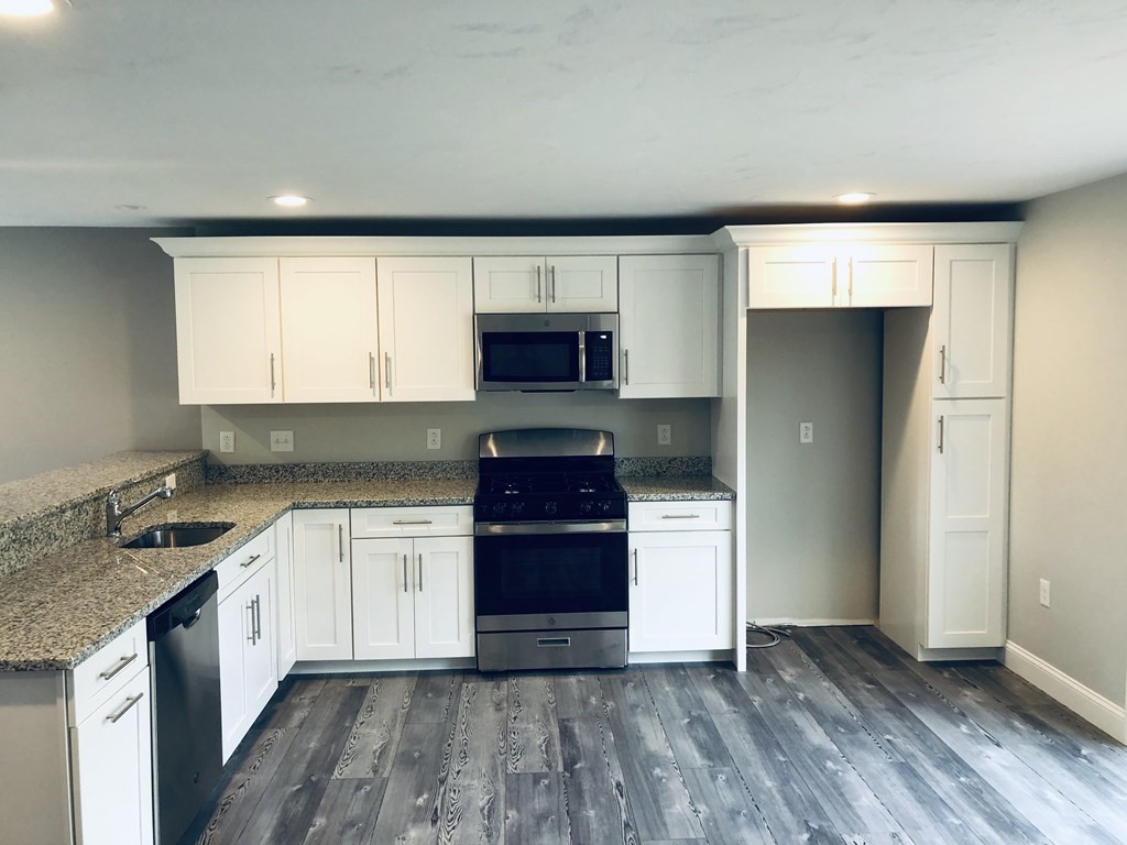 62 Longmeadow Road, Unit A Taunton, MA 02780 - Photo 2 of 6 Gallery Image 2