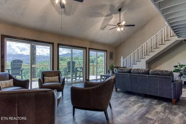 $2,649,000 | 1120 Tanrac Trail, Gatlinburg, TN 37738