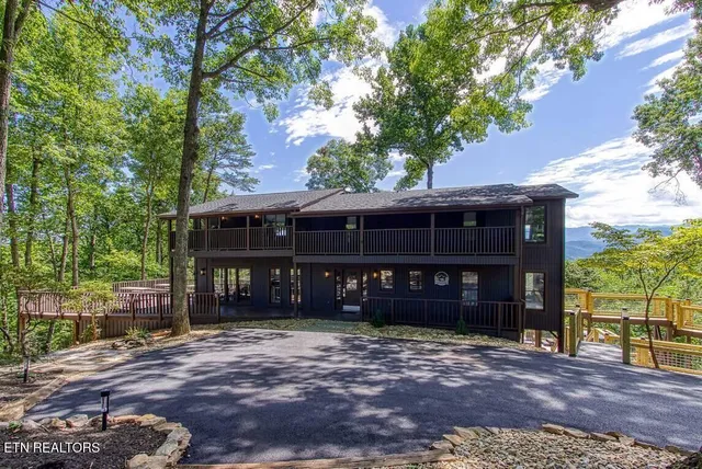$2,649,000 | 1120 Tanrac Trail, Gatlinburg, TN 37738