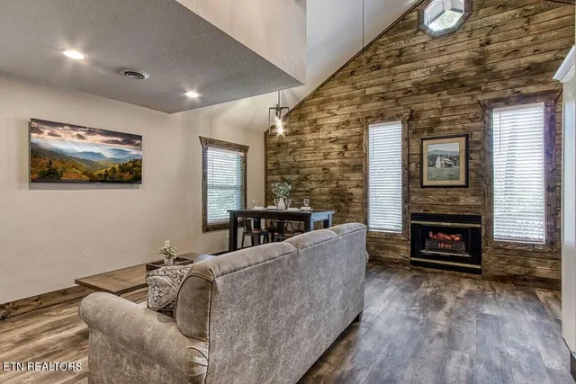 $2,649,000 | 1120 Tanrac Trail, Gatlinburg, TN 37738