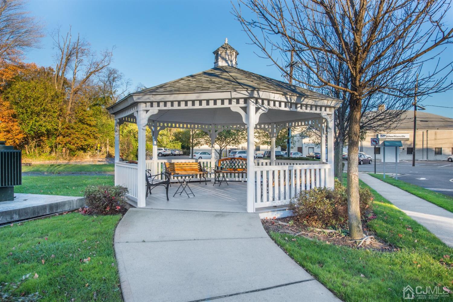 103 Liddle Avenue Edison, NJ 08837 - Photo 2 of 8