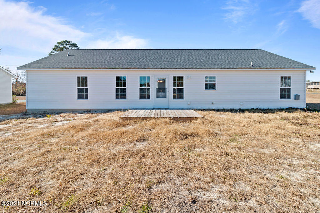 129 Bumps Creek Road Sneads Ferry, NC 28460 - Photo 21 of 22 Rear View