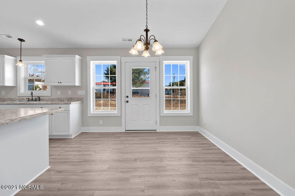 129 Bumps Creek Road Sneads Ferry, NC 28460 - Photo 4 of 22 Dining Room