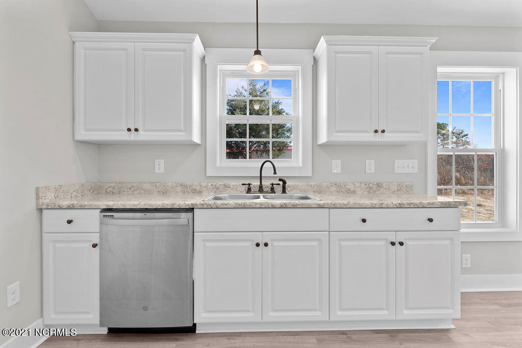 129 Bumps Creek Road Sneads Ferry, NC 28460 - Photo 8 of 22 Kitchen