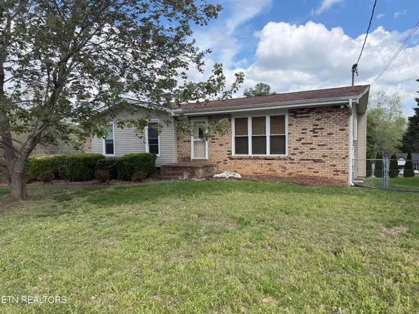 $353,500 | 8020 Little Joe Road, Powell, TN 37849