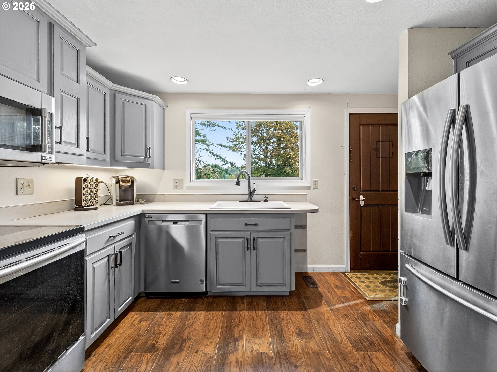 20337 South Leland Road Oregon City, OR 97045 - Photo 11 of 48 Gallery Image 11