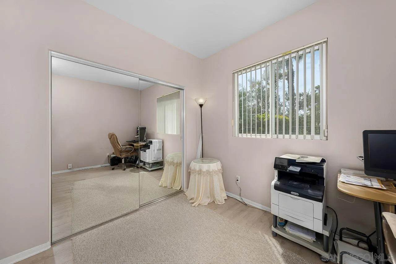 1559 Pleasanton Road Chula Vista, CA 91913 - Photo 33 of 41 a room with a workspace