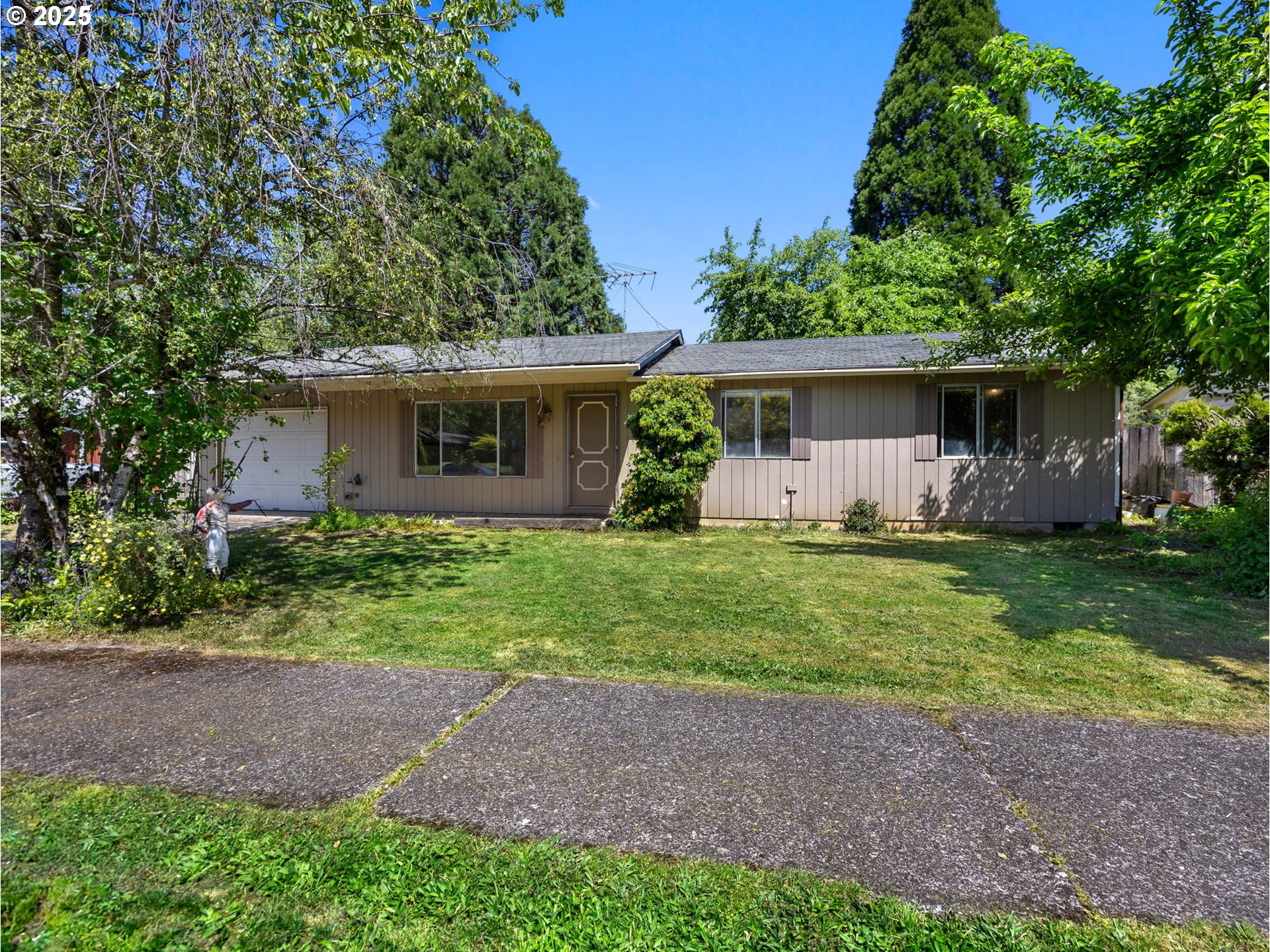 39775 Davis Street Sandy, OR 97055 - Photo 1 of 34 Gallery Image 1