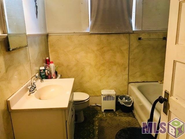 1644 Olive Street Baton Rouge, LA 70802 - Photo 8 of 15 Full Bathroom