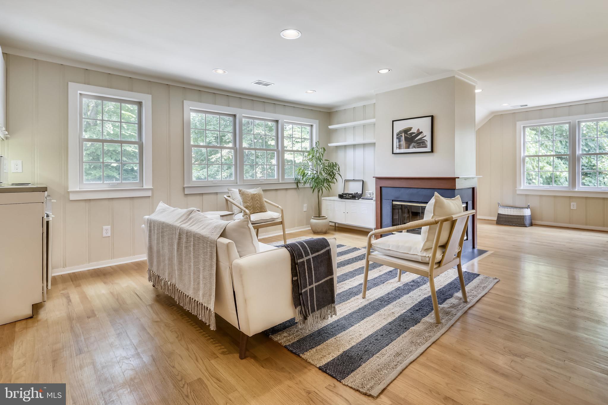 5905 Lenox Road Bethesda, MD 20817 - Photo 39 of 50 Bonus upper level suite