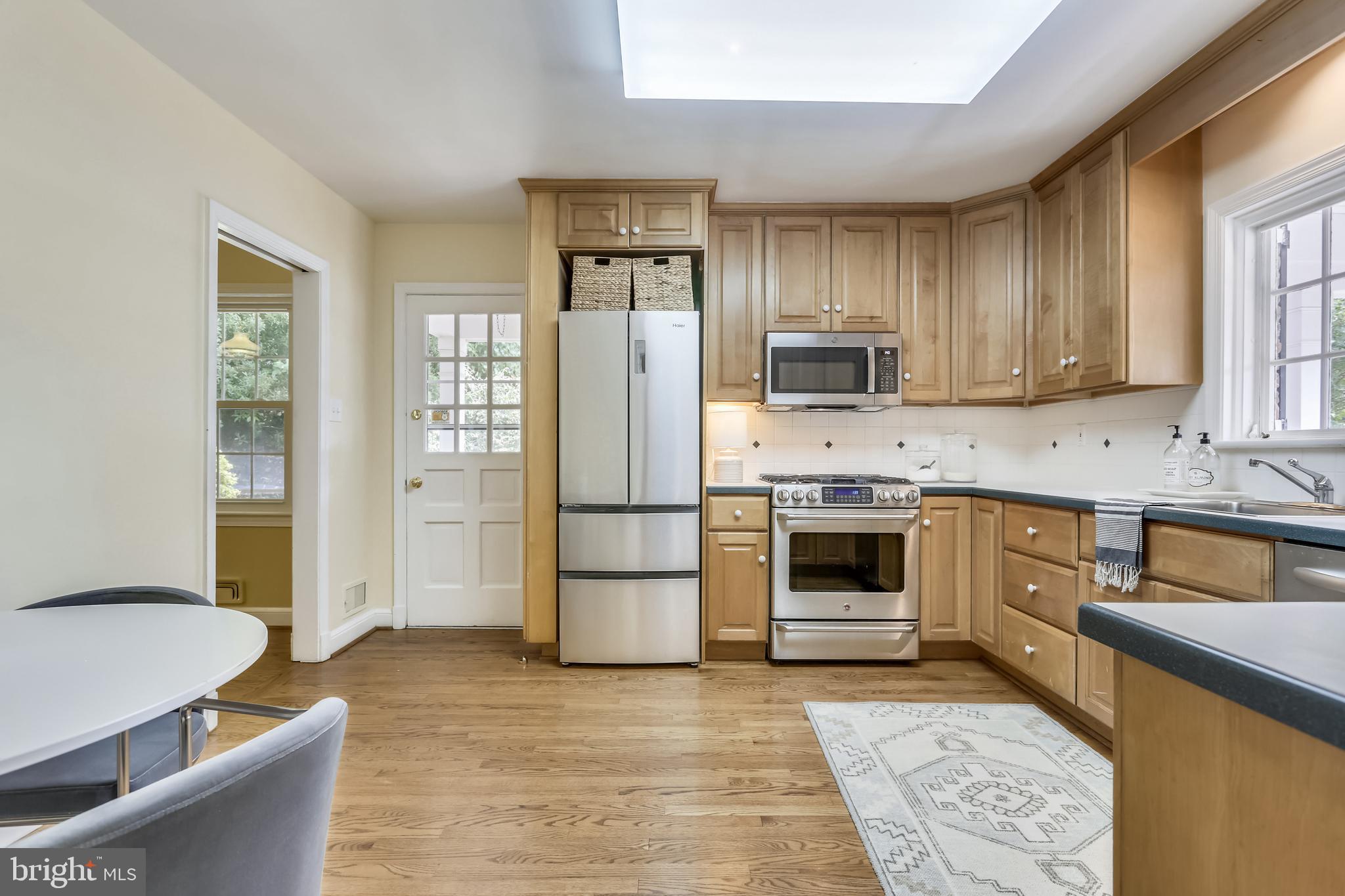 5905 Lenox Road Bethesda, MD 20817 - Photo 5 of 50 Gallery Image 5