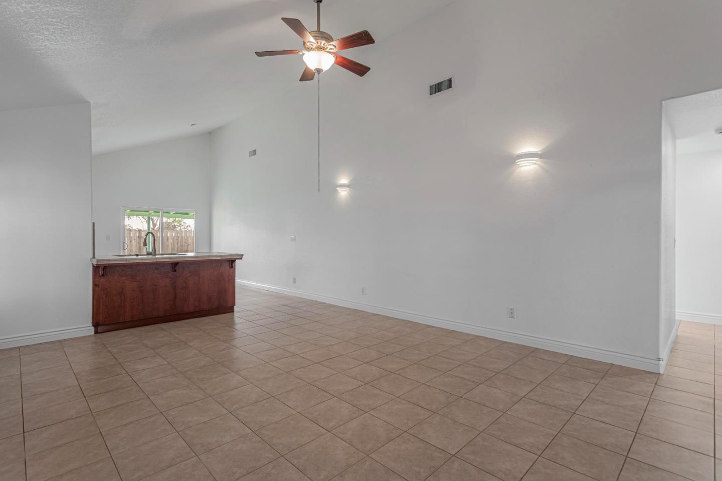 6540 Fairview Road Hollister, CA 95023 - Photo 14 of 40 Gallery Image 14