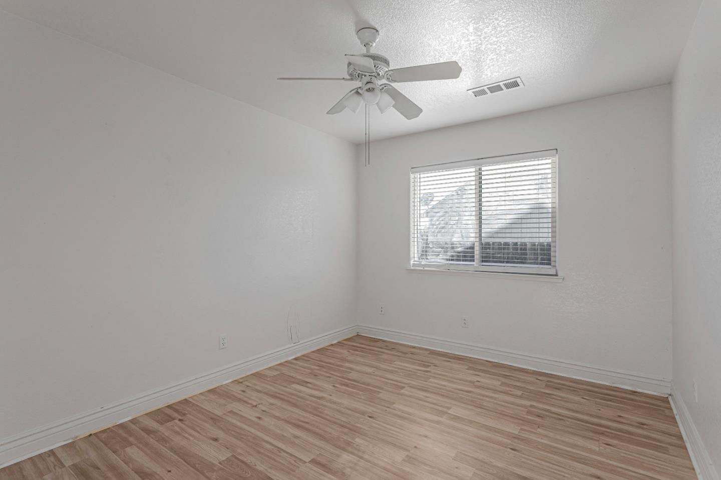 6540 Fairview Road Hollister, CA 95023 - Photo 19 of 40 Gallery Image 19