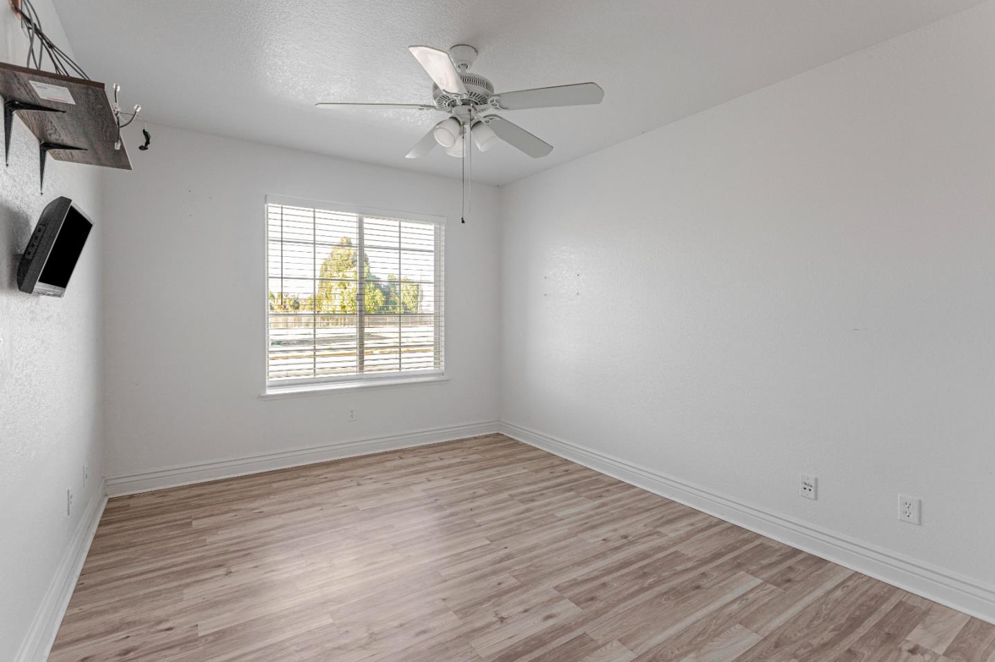 6540 Fairview Road Hollister, CA 95023 - Photo 8 of 40 Gallery Image 8