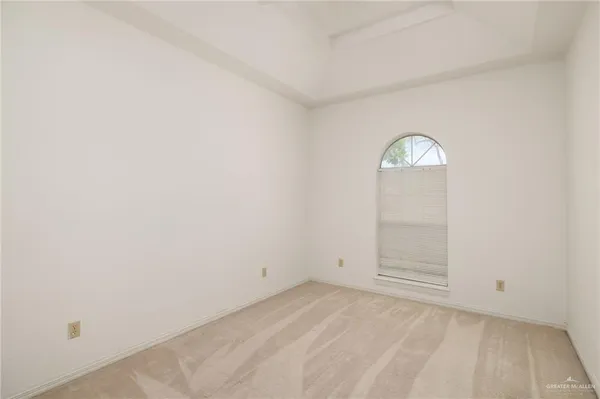 $275,000 | 516 East Wisteria Avenue, McAllen, TX 78504