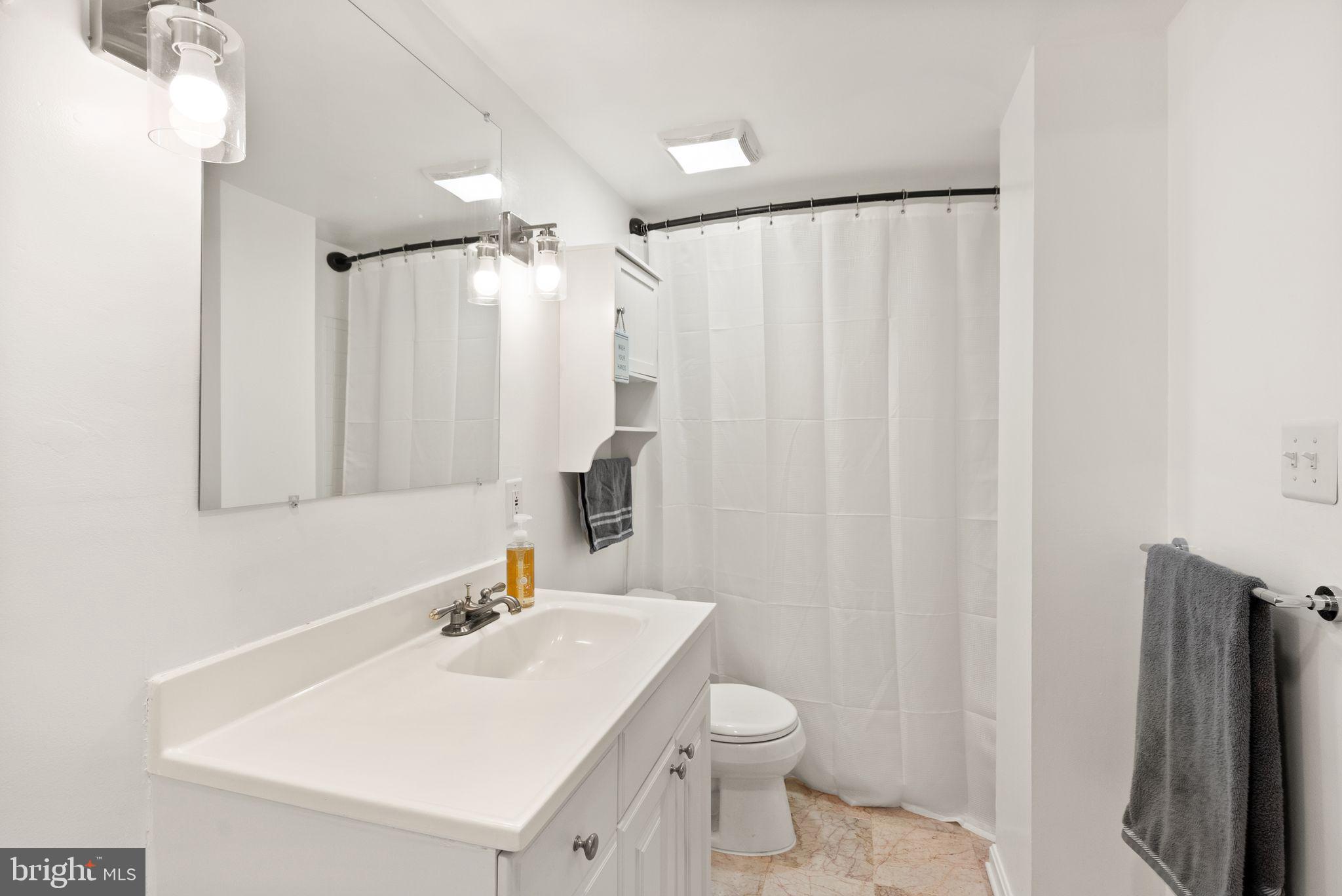 3245 Rio Drive, Unit 1012 Falls Church, VA 22041 - Photo 12 of 24