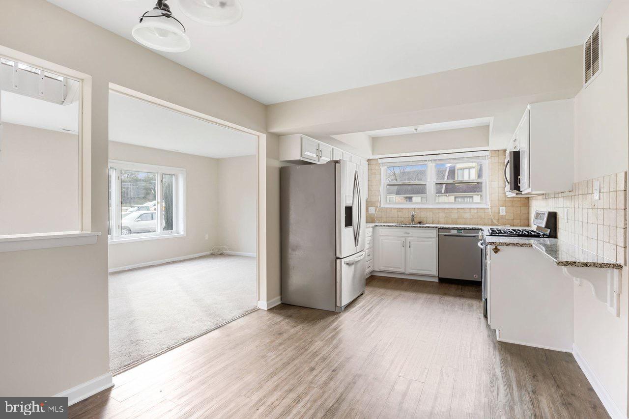 39 Cardinal Drive Clementon, NJ 08021 - Photo 13 of 33