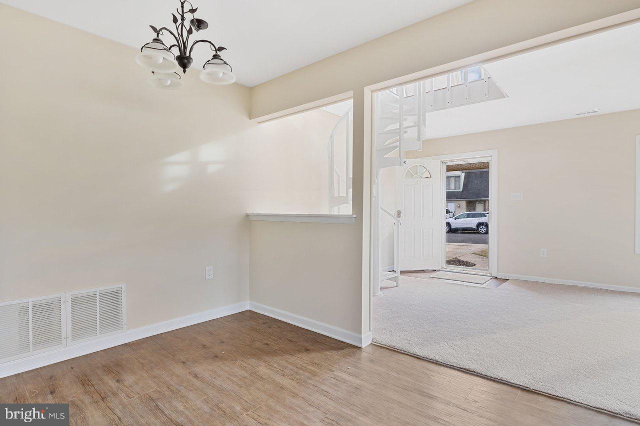 39 Cardinal Drive Clementon, NJ 08021 - Photo 14 of 33