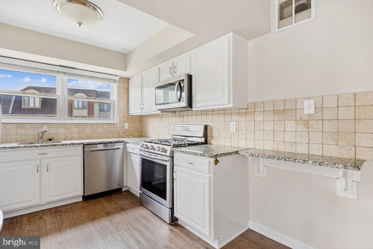 39 Cardinal Drive Clementon, NJ 08021 - Photo 15 of 33