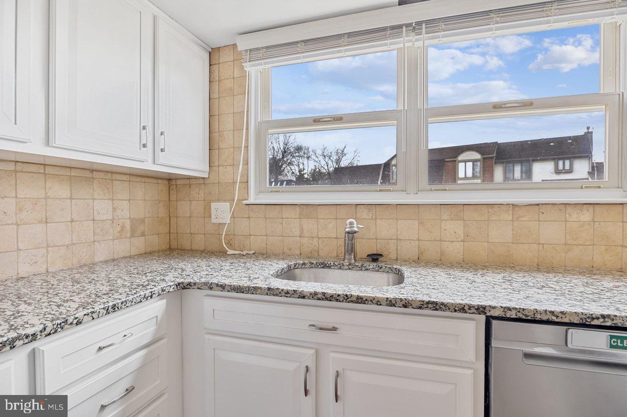 39 Cardinal Drive Clementon, NJ 08021 - Photo 18 of 33