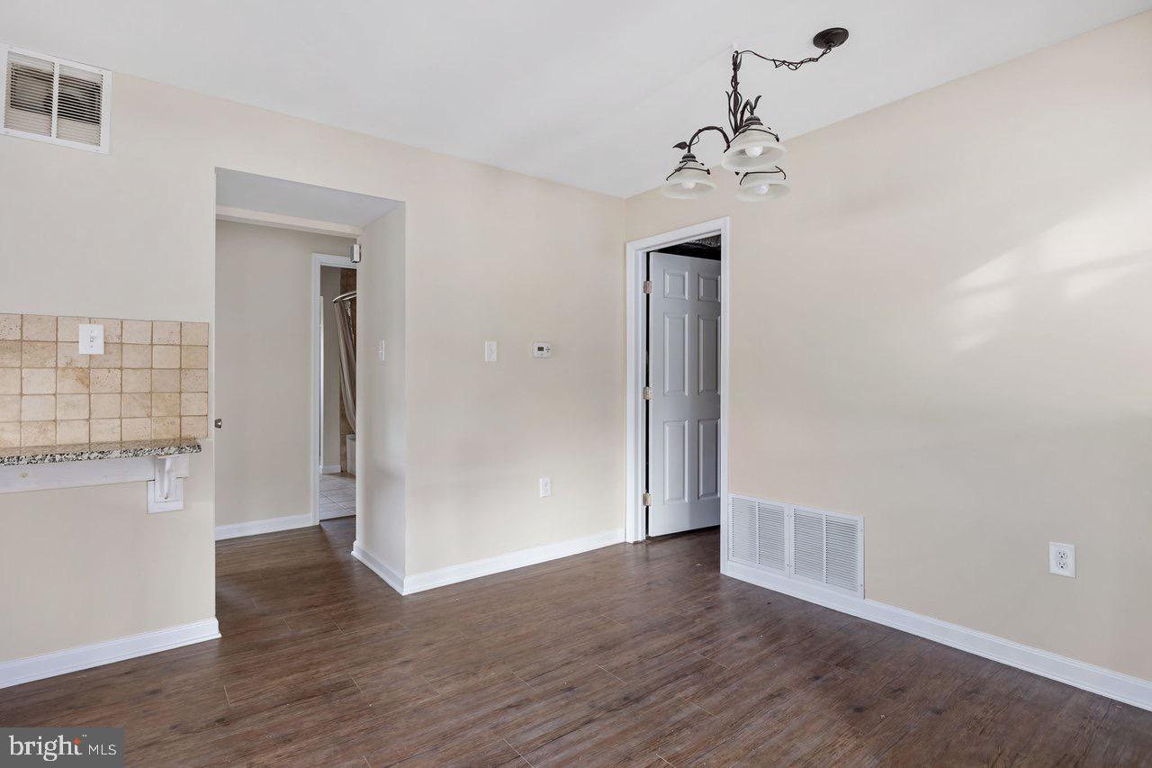 39 Cardinal Drive Clementon, NJ 08021 - Photo 19 of 33
