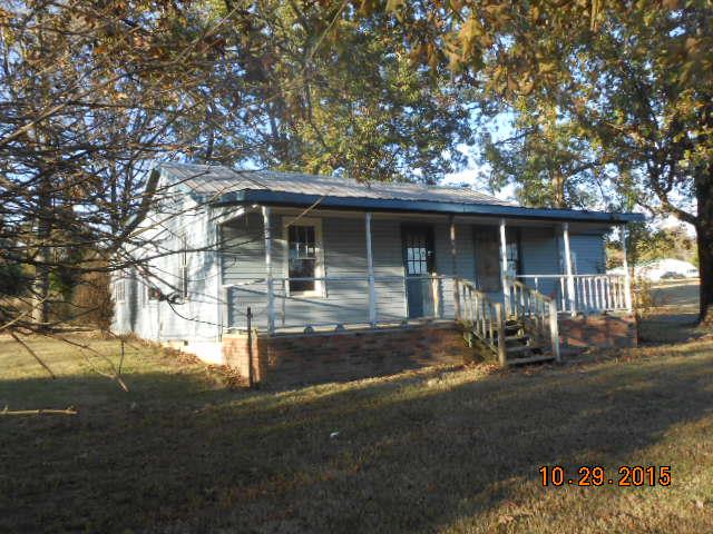 136 Lee Ridge Road Dickson, TN 37055 - Photo 2 of 11 front Left