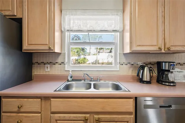 $299,900 | 9013 Nakoma Way, Weeki Wachee, FL 34613