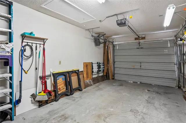 $299,900 | 9013 Nakoma Way, Weeki Wachee, FL 34613