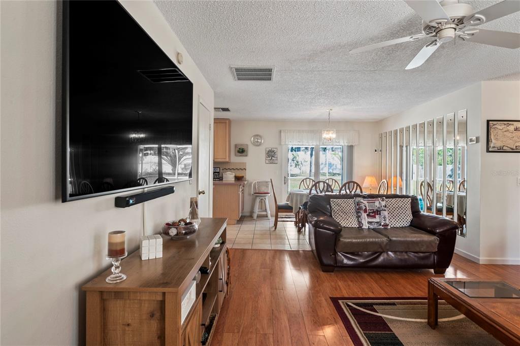 9013 Nakoma Way Weeki Wachee, FL 34613 - Photo 6 of 68