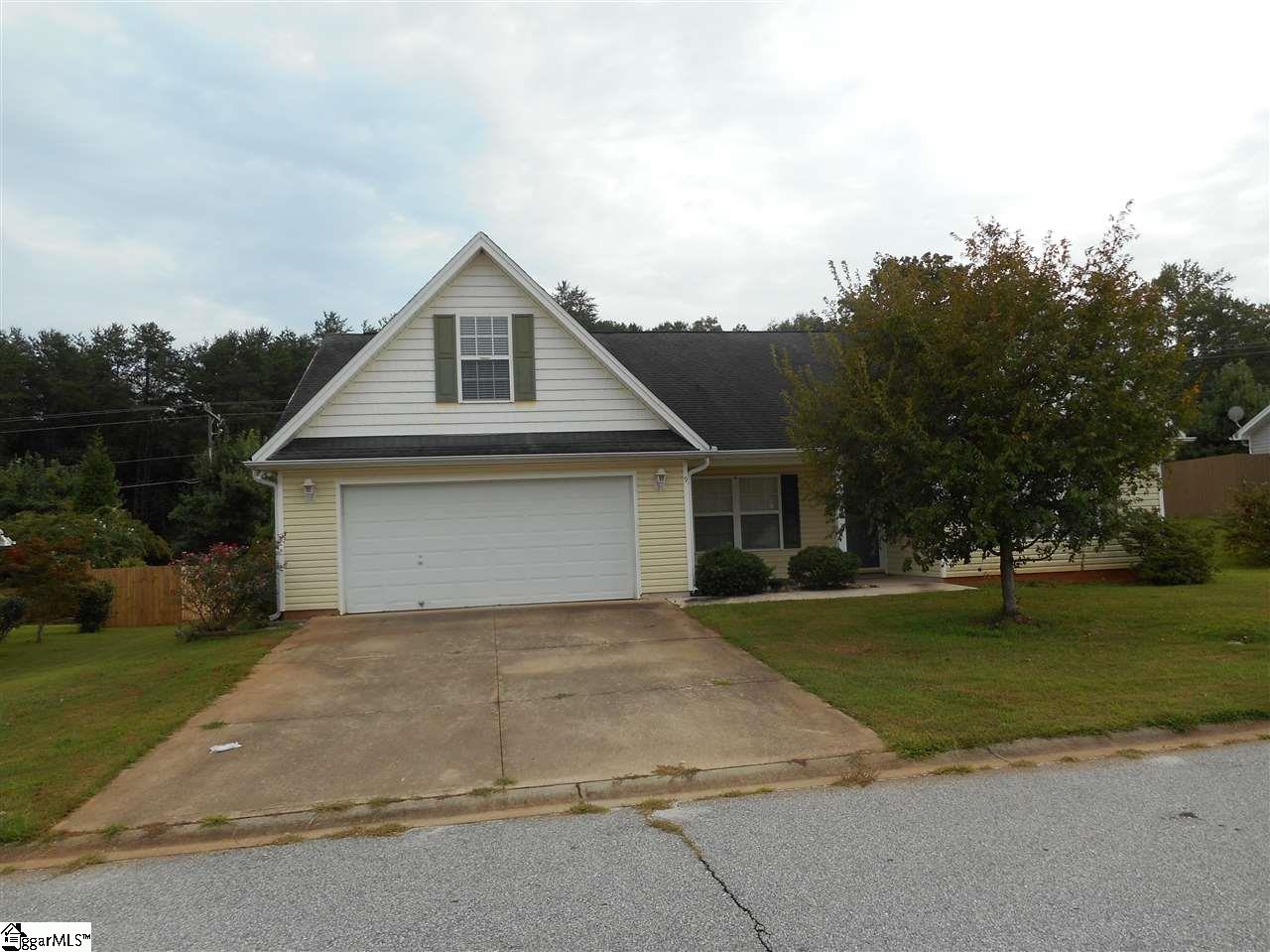9 Dakota Road Greenville, SC 29617 - Photo 1 of 17 Gallery Image 1