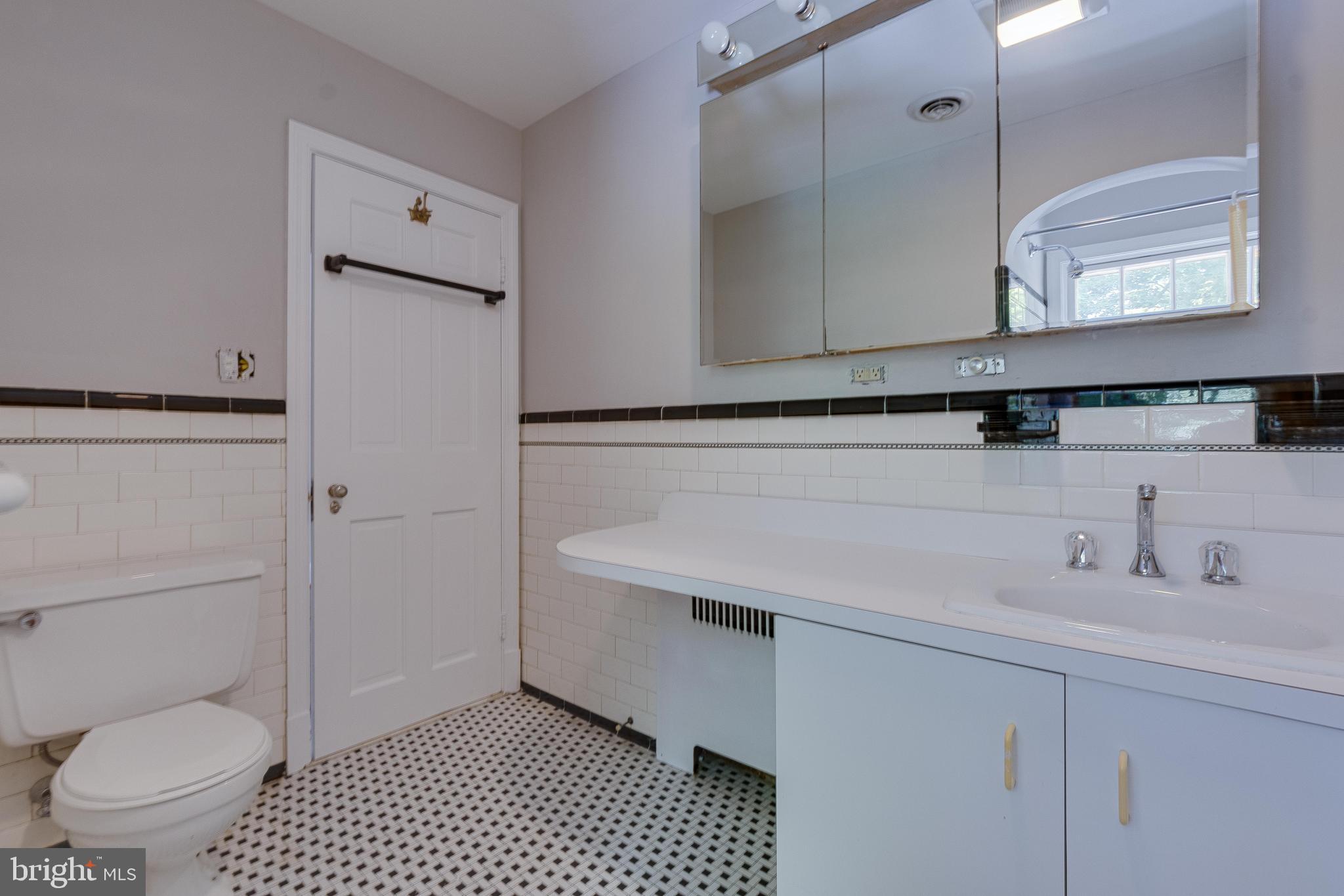 802 Kingston Road Baltimore, MD 21212 - Photo 38 of 57