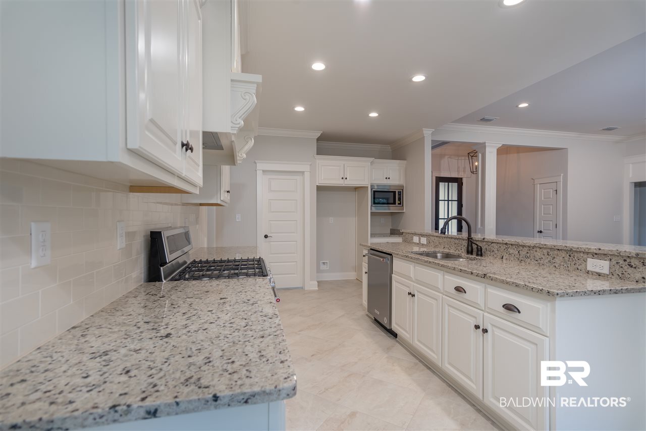 9992 Turtle Creek Lane North Mobile, AL 36695 - Photo 3 of 33