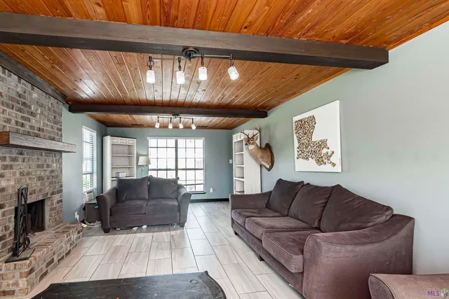 $199,000 | 8718 Glaser Street, Livonia, LA 70755