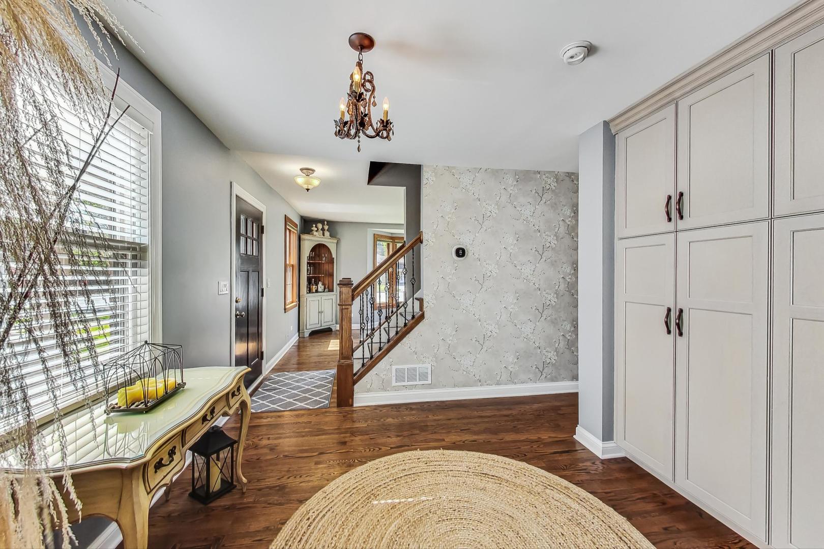 1526 West Talcott Road Park Ridge, IL 60068 - Photo 3 of 24 a view of entryway with wooden floor