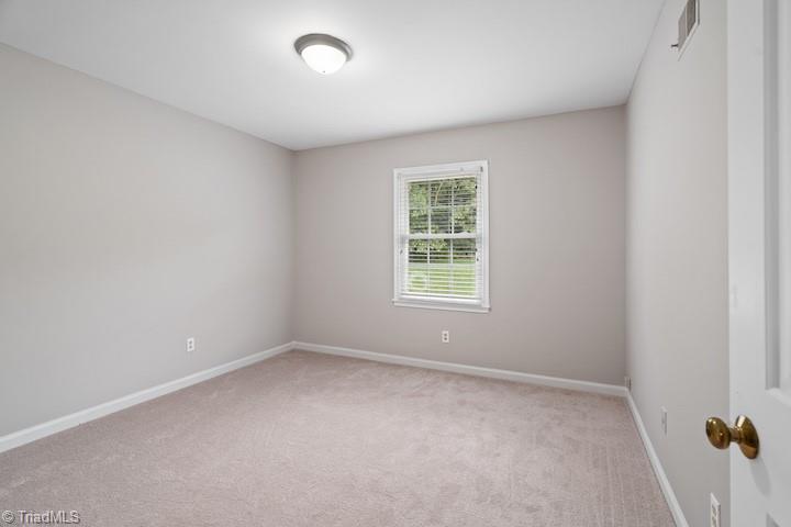 4827 Tower Road, Unit B Greensboro, NC 27410 - Photo 27 of 34