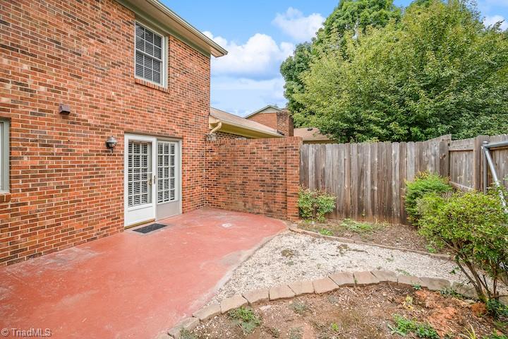 4827 Tower Road, Unit B Greensboro, NC 27410 - Photo 33 of 34