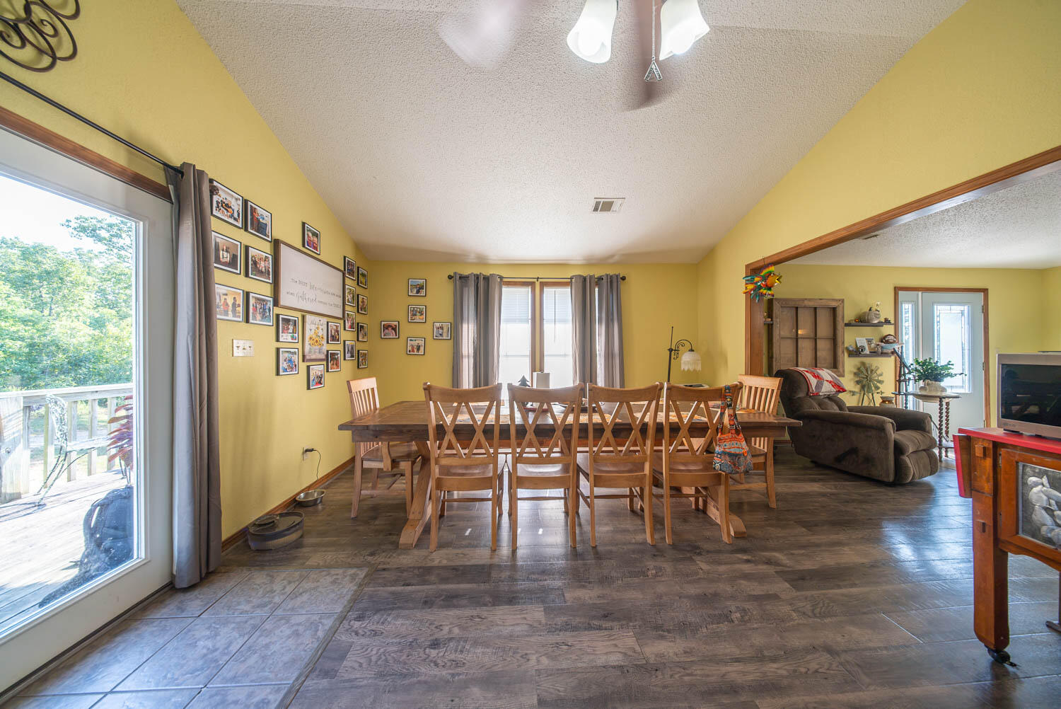 11092 Highway 9 Mammoth Spring, AR 72554 - Photo 7 of 83 Home on 4 acres005