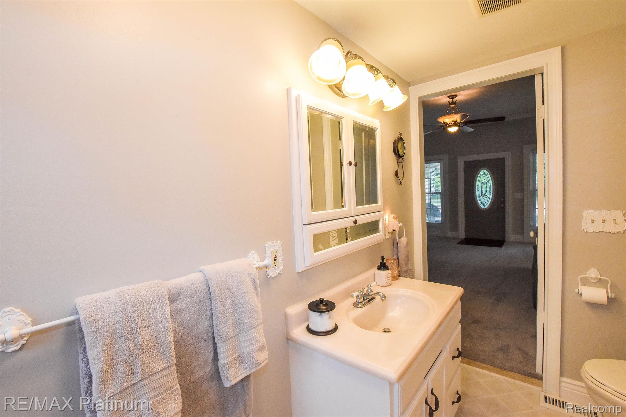 10346 Maple Road Hartland, MI 48353 - Photo 27 of 47 Gallery Image 27