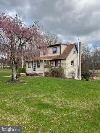 $275,000 | 37 Erhardt Road, Fleetwood, PA 19522