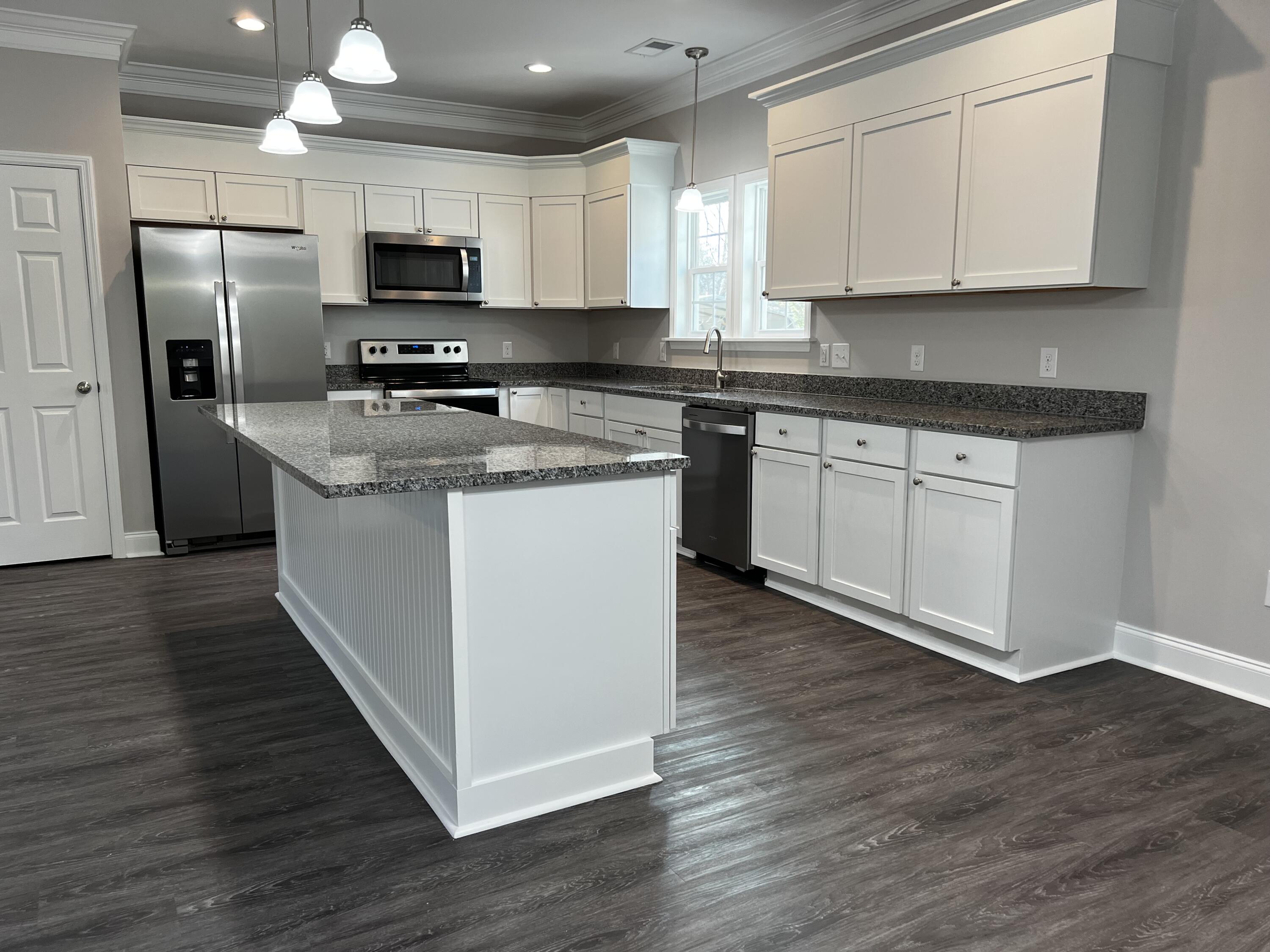 403 Berkeley Drive Moncks Corner, SC 29461 - Photo 12 of 31 Kitchen