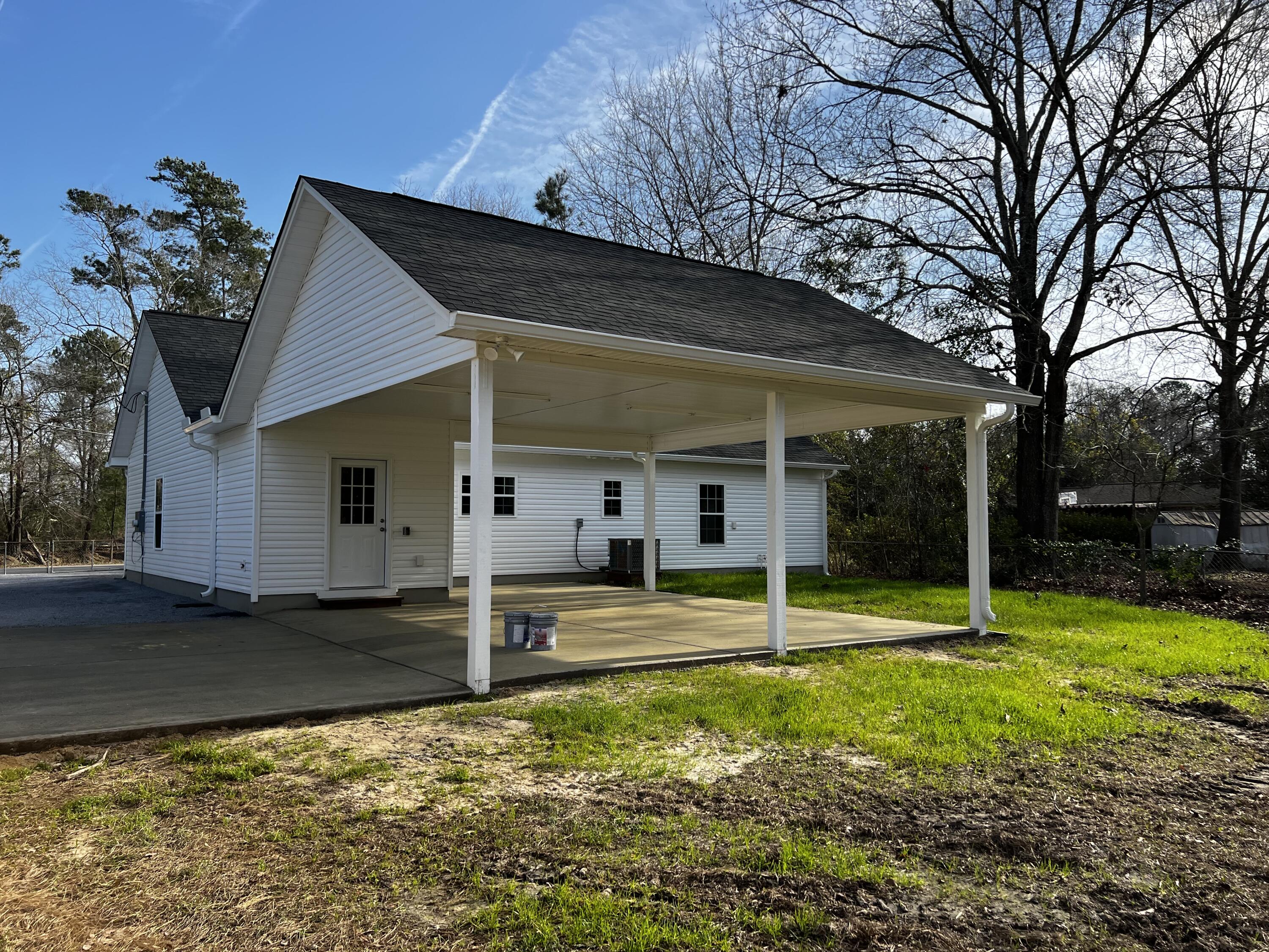 403 Berkeley Drive Moncks Corner, SC 29461 - Photo 5 of 31 Carport