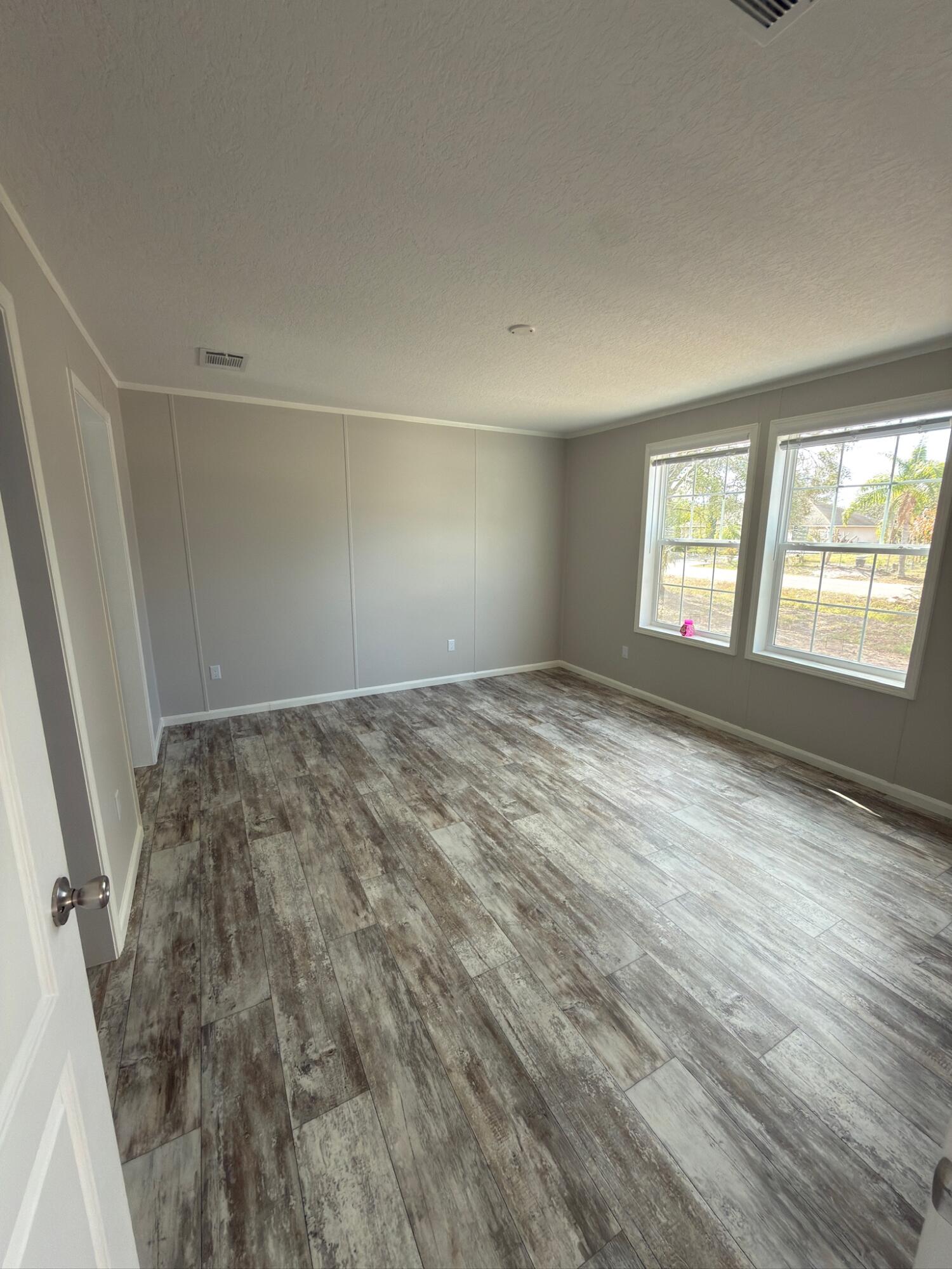 3422 Northwest 17th Avenue Okeechobee, FL 34972 - Photo 4 of 16 Bedroom 3