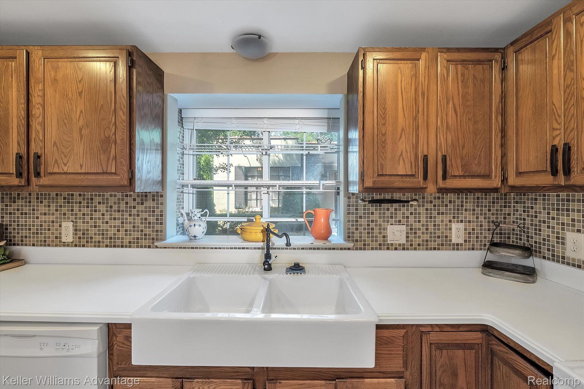 19049 Hannan Road New Boston, MI 48164 - Photo 41 of 68 Gallery Image 41