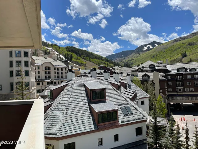 a picture of a city view