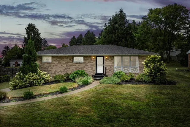 $225,000 | 1215 Cascade Road, Monaca, PA 15061