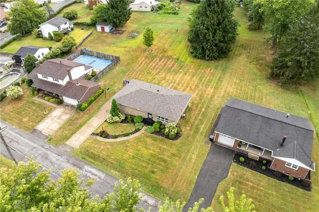 $225,000 | 1215 Cascade Road, Monaca, PA 15061